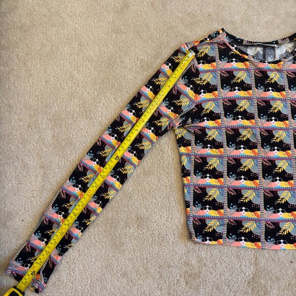 Alice + Olivia Whimsical Stace Face Long Sleeve - Picture 9 of 9